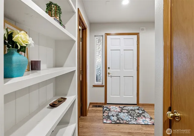Photo 4 of Townhouse for sale at 9086 NW Comfort Ln, Bremerton, WA 98311 | MLS# NWM2594074 | Listing updated on 2026-10-17