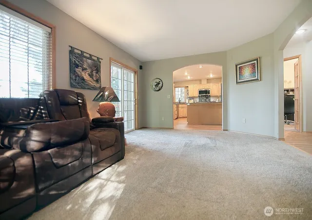 Photo 3 of Single family home for sale at 130 Mosswood Ln, Longview, WA 98632 | MLS# NWM2594090 | Listing updated on 2026-10-14