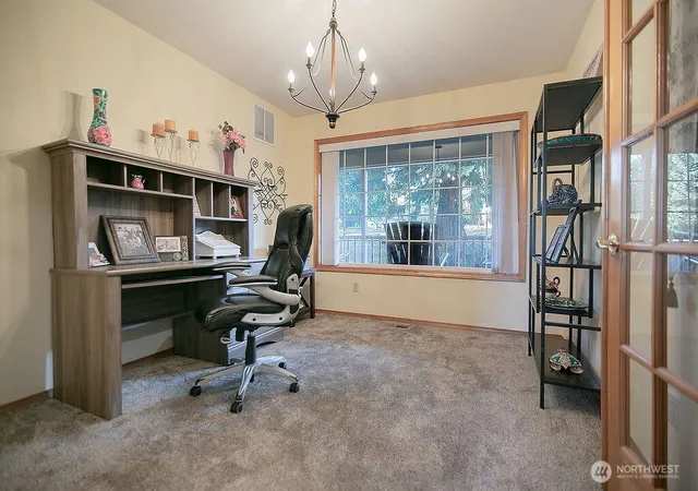 Photo 4 of Single family home for sale at 130 Mosswood Ln, Longview, WA 98632 | MLS# NWM2594090 | Listing updated on 2026-10-14