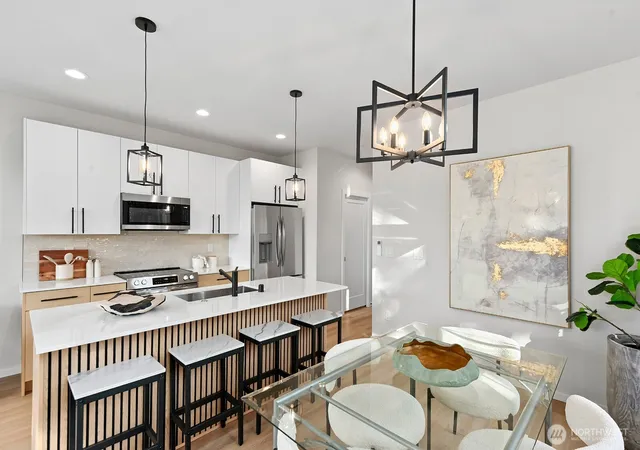 Photo 4 of Single family home for sale at 725 N 88th Street #C, Seattle, WA 98103 | MLS# NWM2594096 | Listing updated on 2026-10-15