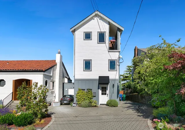 Photo 2 of Single family home for sale at 1338 California Ave SW, Seattle, WA 98116 | MLS# NWM2594108 | Listing updated on 2026-10-14