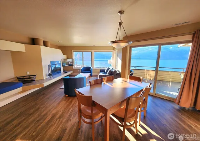 Photo 1 of Single family home for sale at 1 Lakeside 710 N, Manson, WA 98831 | MLS# NWM2594111 | Listing updated on 2026-10-13