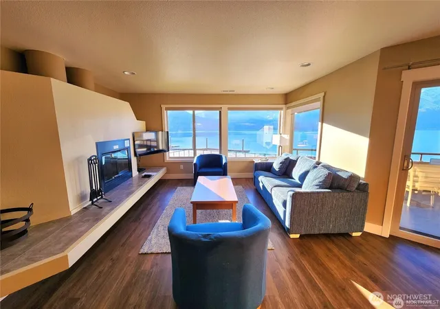 Photo 4 of House for sale at 1 Lakeside 710 N, Manson, WA 98831 | MLS# NWM2594111 | Listing updated on 2026-10-13