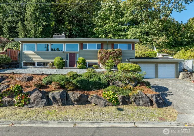 Photo 2 of Sale Pending at 455 Seneca Ave NW, Renton, WA 98057 | MLS# NWM2594119 | Listing updated on 2026-10-26