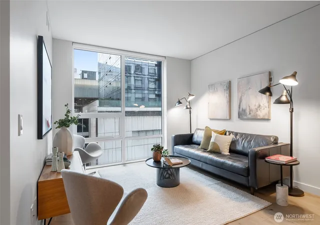 Photo 4 of Condo for sale at 121 Stewart St #503, Seattle, WA 98101 | MLS# NWM2594121 | Listing updated on 2026-10-22