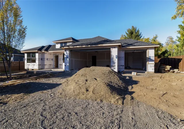 Photo 2 of Single family home for sale at 2311 Garrison St, Walla Walla, WA 99362 | MLS# NWM2594152 | Listing updated on 2026-10-23