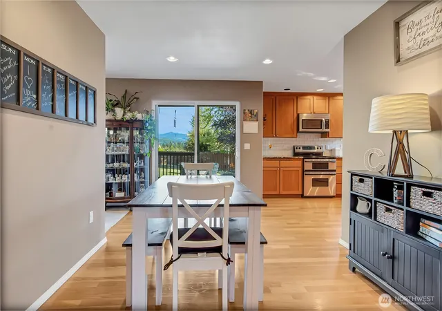 Photo 4 of Single family home for sale at 167 Tamarack Ct N, Eatonville, WA 98328 | MLS# NWM2594153 | Listing updated on 2026-10-20