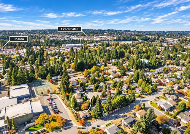 Photo 2 of Single family home for sale at 2402 101st Street SE, Everett, WA 98208 | MLS# NWM2594158 | Listing updated on 2026-10-19