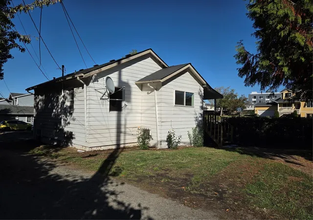 Photo 2 of Single family home for sale at 3700 S Holly St, Seattle, WA 98118 | MLS# NWM2594164 | Listing updated on 2026-10-16