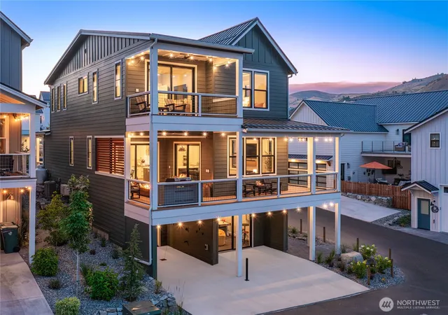 Photo 1 of Single family home for sale at 201 Bluebell Ln, Chelan, WA 98816 | MLS# NWM2594166 | Listing updated on 2026-10-15