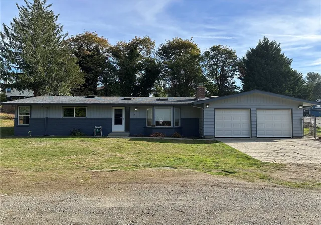 Photo 1 of Single family home for sale at 11054 Se 192nd Street, Renton, WA 98055 | MLS# NWM2594173 | Listing updated on 2026-10-16