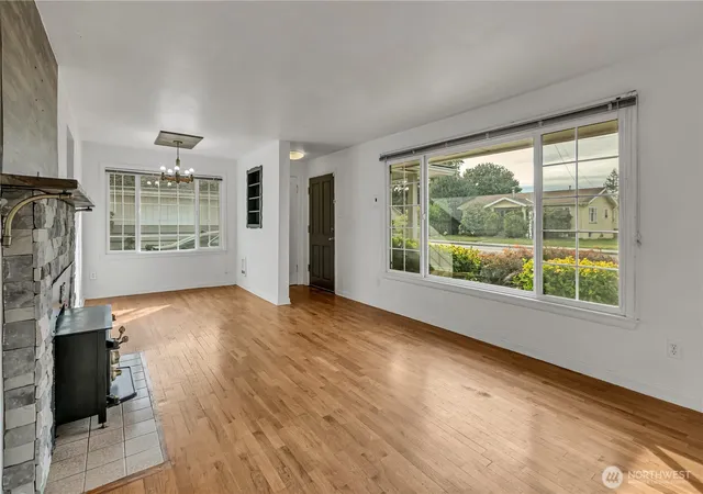 Photo 3 of Single family home for sale at 208 M St SE, Auburn, WA 98002 | MLS# NWM2594199 | Listing updated on 2026-10-15