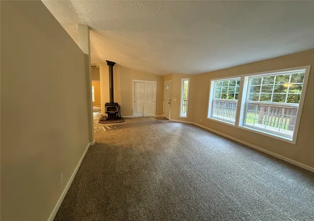 Photo 3 of Manufactured home for sale at 730 NE Snowcap Dr, Tahuya, WA 98588 | MLS# NWM2594204 | Listing updated on 2026-10-18
