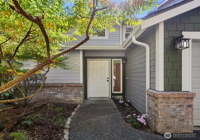 Photo 2 of Townhouse for sale at 23131 15th Avenue Se #H-2, Bothell, WA 98021 | MLS# NWM2594221 | Listing updated on 2026-10-17