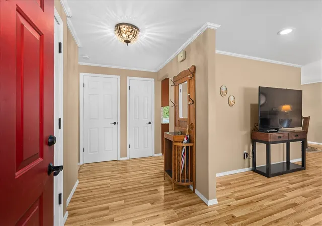Photo 3 of Sale Pending at 17819 85th Place Ne, Bothell, WA 98011 | MLS# NWM2594233 | Listing updated on 2026-10-21