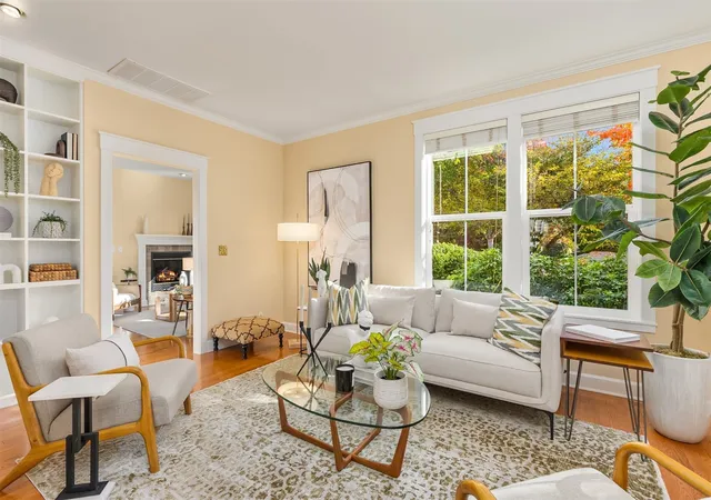 Photo 4 of Single family home for sale at 730 Village Cir NW, Bainbridge Island, WA 98110 | MLS# NWM2594241 | Listing updated on 2026-10-31