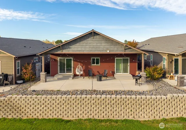 Photo 4 of Single family home for sale at 6097 Murray Way, Moses Lake, WA 98837 | MLS# NWM2594261 | Listing updated on 2026-10-20