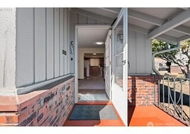Photo 3 of House for sale at 3400 Kauffman Ave, Vancouver, WA 98660 | MLS# NWM2594262 | Listing updated on 2026-10-14
