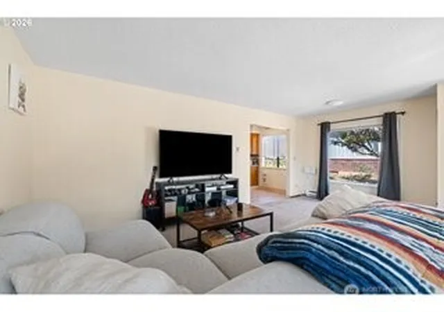 Photo 4 of House for sale at 3400 Kauffman Ave, Vancouver, WA 98660 | MLS# NWM2594262 | Listing updated on 2026-10-14