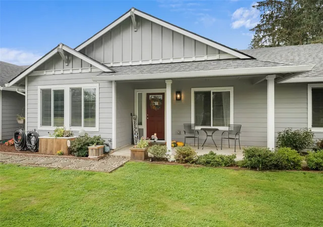 Photo 2 of Single family home for sale at 31 Glenn Rd N, Montesano, WA 98563 | MLS# NWM2594264 | Listing updated on 2026-10-28