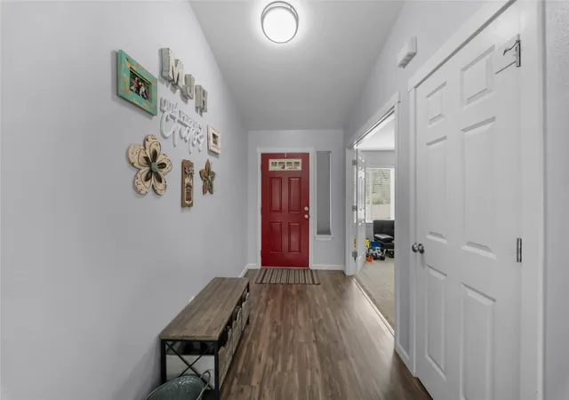 Photo 3 of Single family home for sale at 31 Glenn Rd N, Montesano, WA 98563 | MLS# NWM2594264 | Listing updated on 2026-10-28