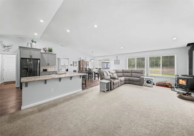 Photo 4 of Single family home for sale at 31 Glenn Rd N, Montesano, WA 98563 | MLS# NWM2594264 | Listing updated on 2026-10-28