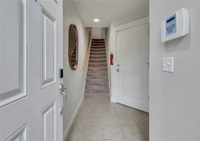 Photo 4 of Townhouse for sale at 5235 11th Avenue NE #B, Seattle, WA 98105 | MLS# NWM2594301 | Listing updated on 2026-10-18