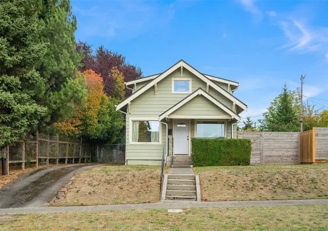 Photo 1 of Single family home for sale at 4051 E F St, Tacoma, WA 98404 | MLS# NWM2594306 | Listing updated on 2026-10-24