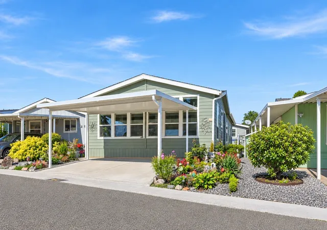Photo 1 of Manufactured home for sale at 23825 15th Avenue Se #41, Bothell, WA 98021 | MLS# NWM2594311 | Listing updated on 2026-10-16