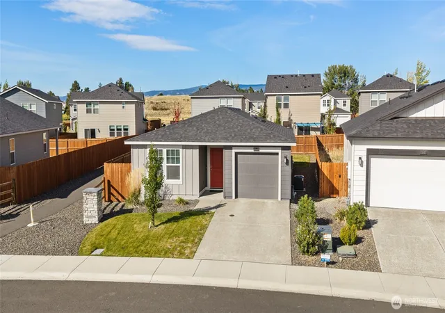 Photo 2 of Single family home for sale at 2945 Longhorn Loop, Ellensburg, WA 98926 | MLS# NWM2594312 | Listing updated on 2026-10-15