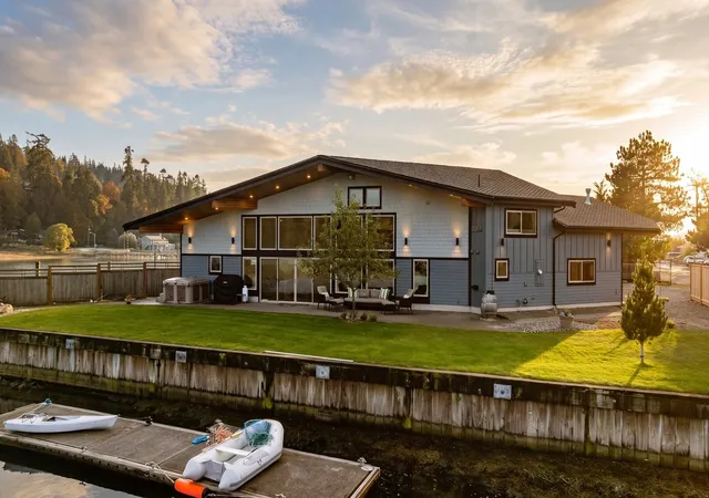 Single family home for sale at 8051 Sandy Hook Dr, Clinton, WA 98236 | MLS# NWM2594334
