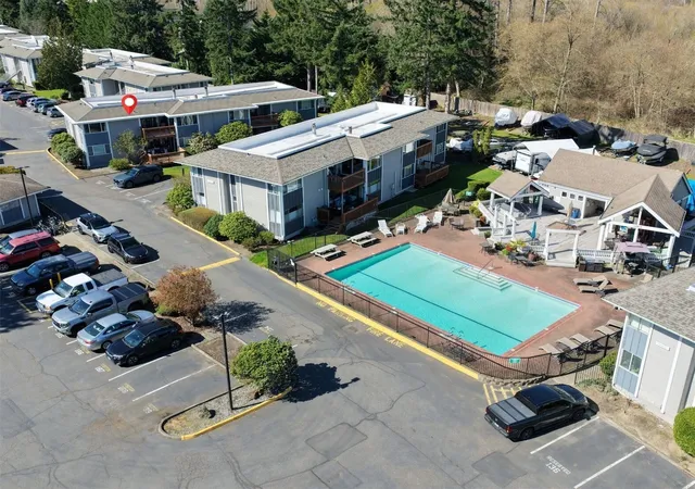 Photo 3 of Condo for sale at 17404 Ne 45th Street #170, Redmond, WA 98052 | MLS# NWM2594336 | Listing updated on 2026-10-16