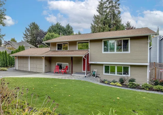 Single family home for sale at 10118 NE 198th Place, Bothell, WA 98011 | MLS# NWM2594344