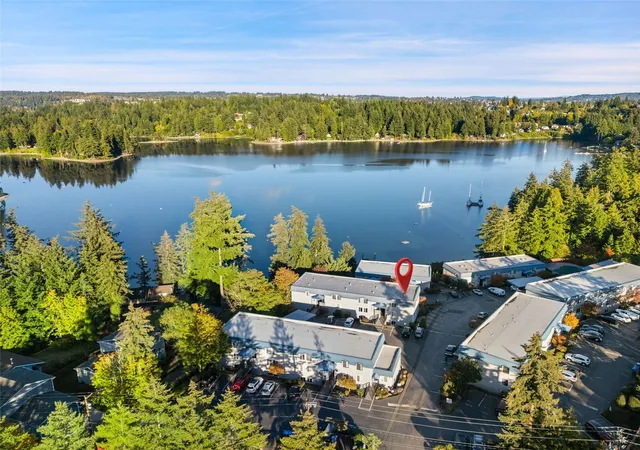 Photo 2 of Condo for sale at 924 Shorewood Dr #B-21, Bremerton, WA 98312 | MLS# NWM2594360 | Listing updated on 2026-10-17