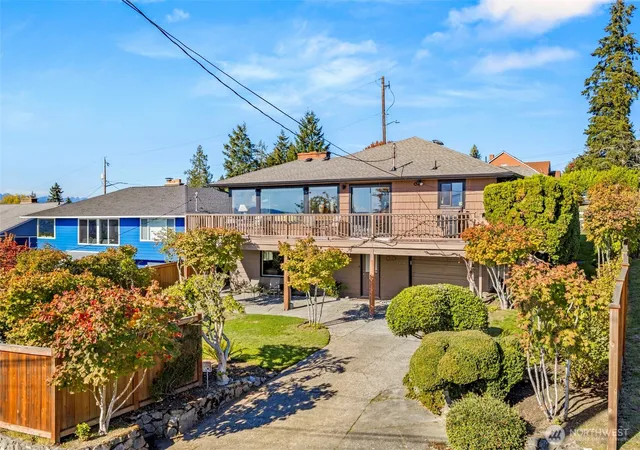 Single family home for sale at 2139 E 17th Street, Bremerton, WA 98310 | MLS# NWM2594362 | Listing updated on 2026-10-17