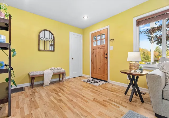Photo 4 of Single family home for sale at 1431 Portal Dr, Bellingham, WA 98229 | MLS# NWM2594364 | Listing updated on 2026-10-28