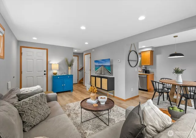 Photo 3 of Single family home for sale at 7320 11th Street SE, Lake Stevens, WA 98258 | MLS# NWM2594407 | Listing updated on 2026-10-31