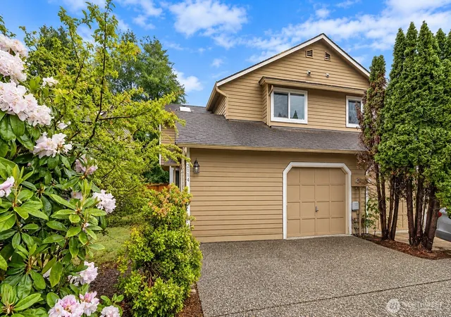 Photo 1 of Townhouse for sale at 2114 186th Place SE, Bothell, WA 98012 | MLS# NWM2594414 | Listing updated on 2026-10-22
