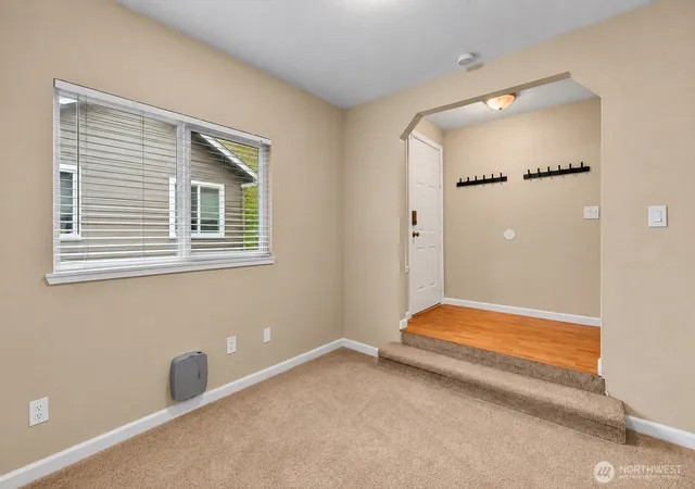 Photo 4 of Townhouse for sale at 2114 186th Place SE, Bothell, WA 98012 | MLS# NWM2594414 | Listing updated on 2026-10-22