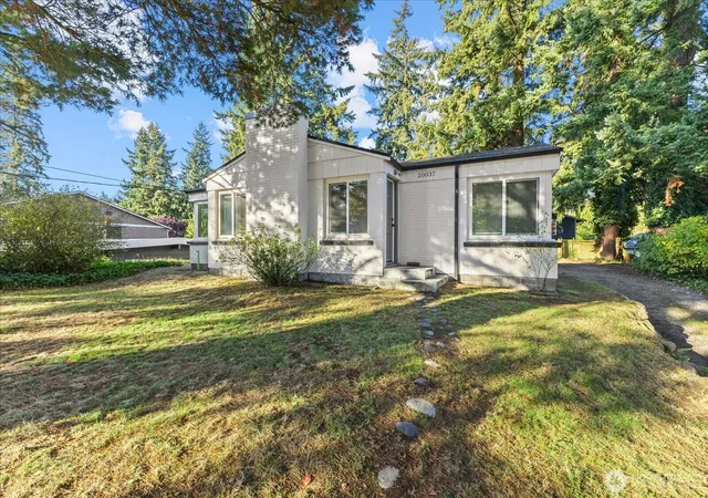 Single family home for sale at 20037 15th Avenue NE, Shoreline, WA 98155 | MLS# NWM2594428