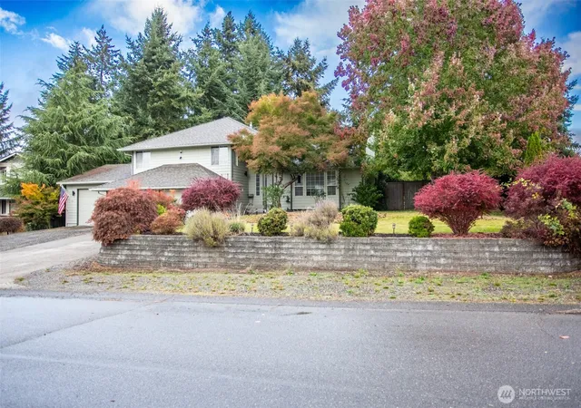 Photo 2 of Single family home for sale at 7015 184th Street Ct E, Puyallup, WA 98375 | MLS# NWM2594433 | Listing updated on 2026-10-21
