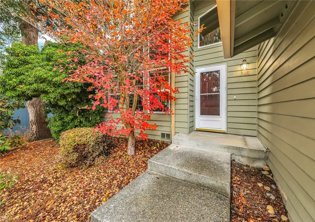 Photo 2 of Single family home for sale at 21616 SE 267th Street, Maple Valley, WA 98038 | MLS# NWM2594442 | Listing updated on 2026-10-29