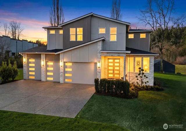Single family home for sale at 19902 Broadway Ave, Snohomish, WA 98296 | MLS# NWM2594466