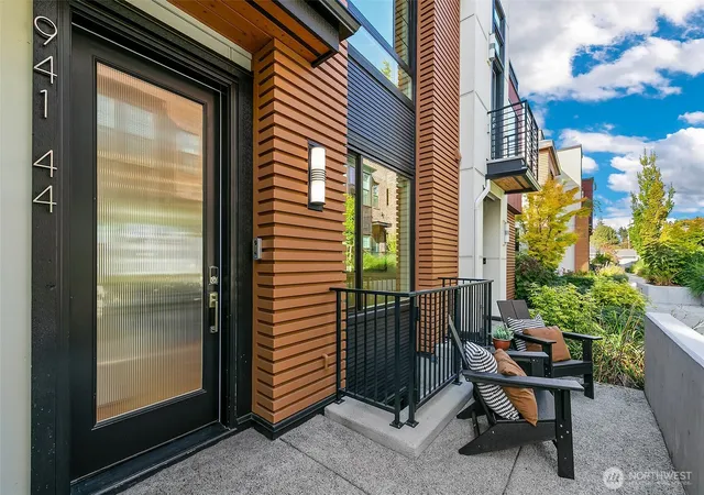 Photo 2 of Condo for sale at 941 W Mcgraw St #44, Seattle, WA 98119 | MLS# NWM2594468 | Listing updated on 2026-10-15