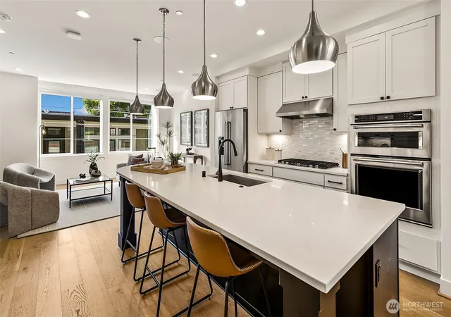 Photo 4 of Condo for sale at 941 W Mcgraw St #44, Seattle, WA 98119 | MLS# NWM2594468 | Listing updated on 2026-10-15