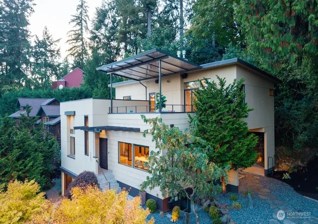 Photo 1 of Single family home for sale at 1313 4th Street, Kirkland, WA 98033 | MLS# NWM2594469 | Listing updated on 2026-10-17