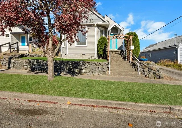 Photo 1 of Single family home for sale at 4915 N 43rd Street, Tacoma, WA 98407 | MLS# NWM2594498 | Listing updated on 2026-10-19