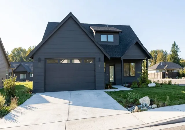 Single family home for sale at 721 E 5th Street, Nooksack, WA 98276 | MLS# NWM2594514