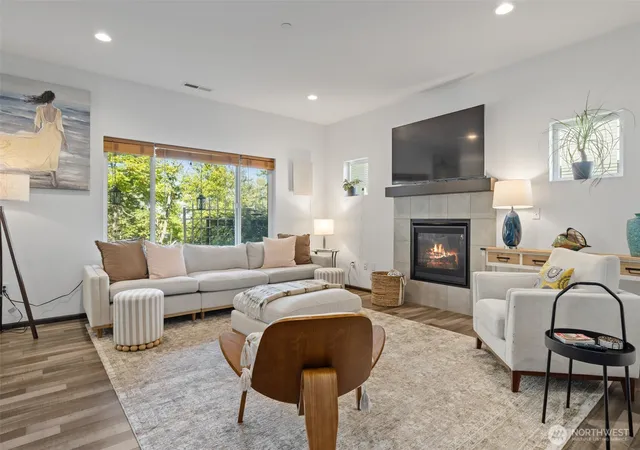 Photo 3 of Single family home for sale at 2744 S 120th Place, Seattle, WA 98168 | MLS# NWM2594523 | Listing updated on 2026-10-15
