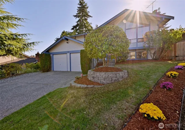 Photo 1 of Single family home for sale at 2841 SW 342nd Street, Federal Way, WA 98023 | MLS# NWM2594533 | Listing updated on 2026-10-15